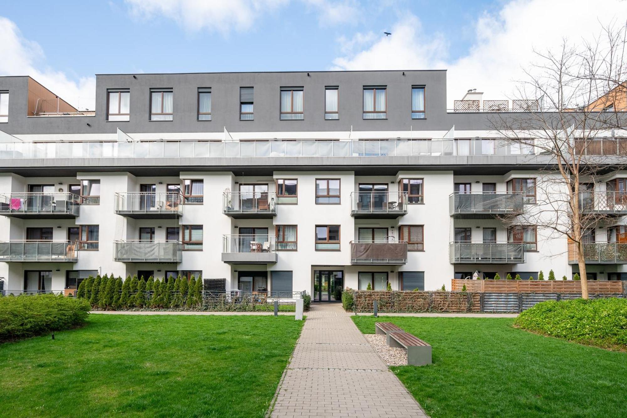 Royal Wilanow Apartment With Garden ワルシャワ エクステリア 写真